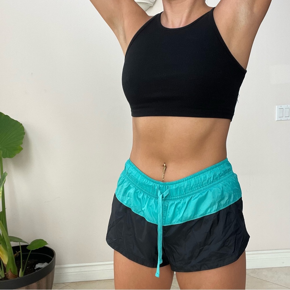 LOW-RISE BOOTY SHORTS ATHLETIC